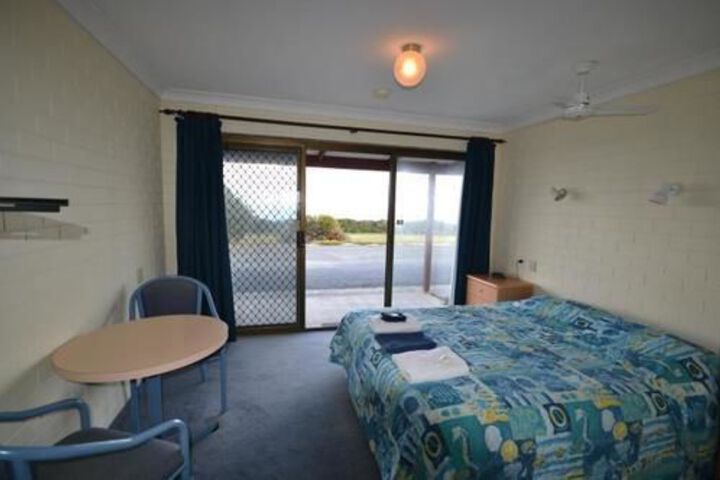 Room 15 of 53