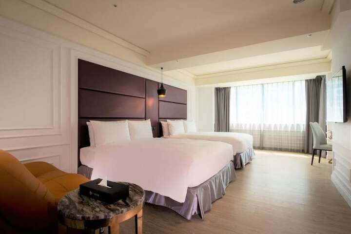 Room 16 of 37