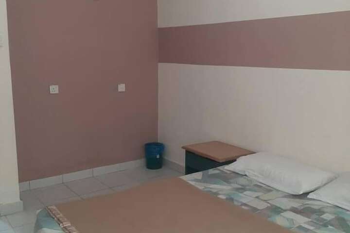 Room 17 of 86