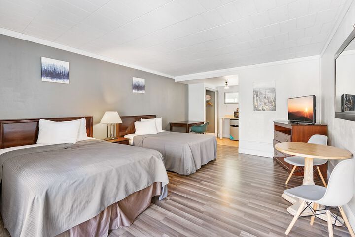 Premium 2 Double Beds (3 of 33)