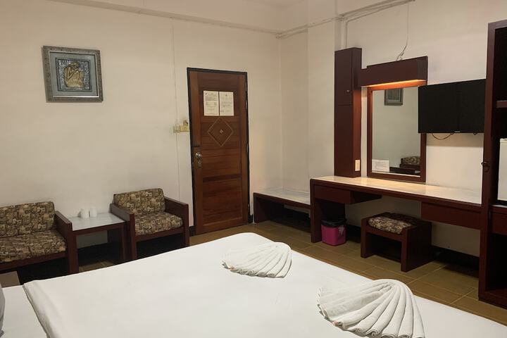 Room 9 of 56
