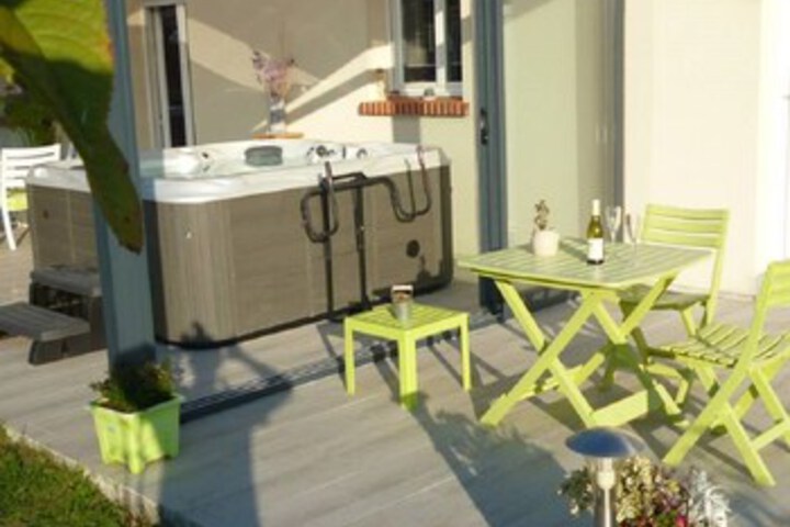 CHEZ SANDRINE