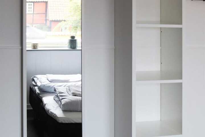 Room 8 of 39