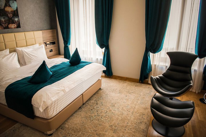 Room 35 of 108