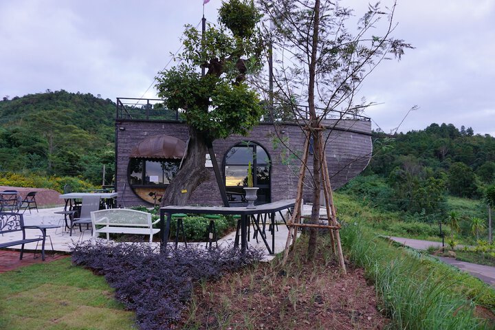 Terrace/Patio 51 of 62