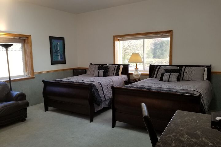 Business Center 61 of 71