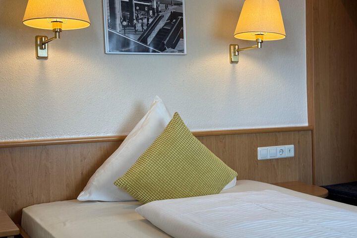 Room 40 of 78