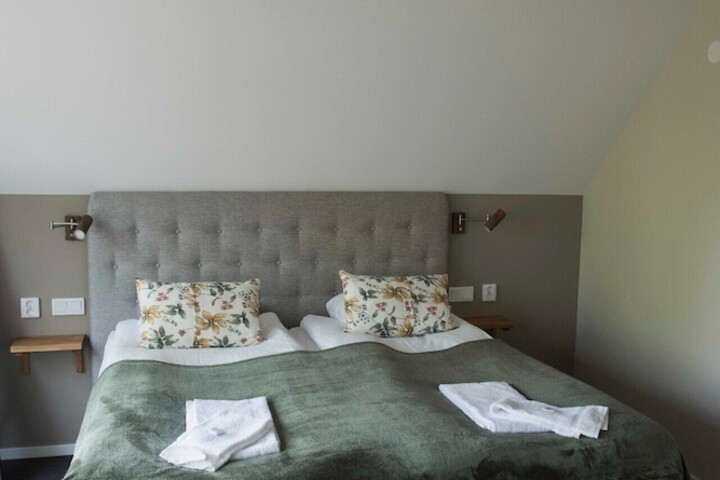 Room 5 of 31