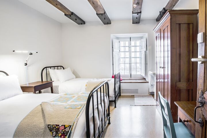 Room 10 of 41