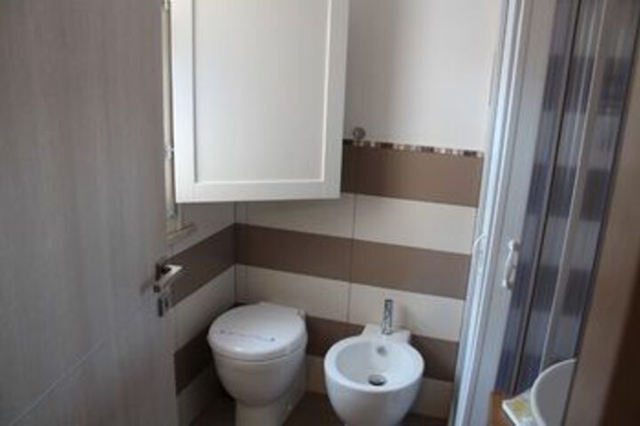 Room 17 of 79