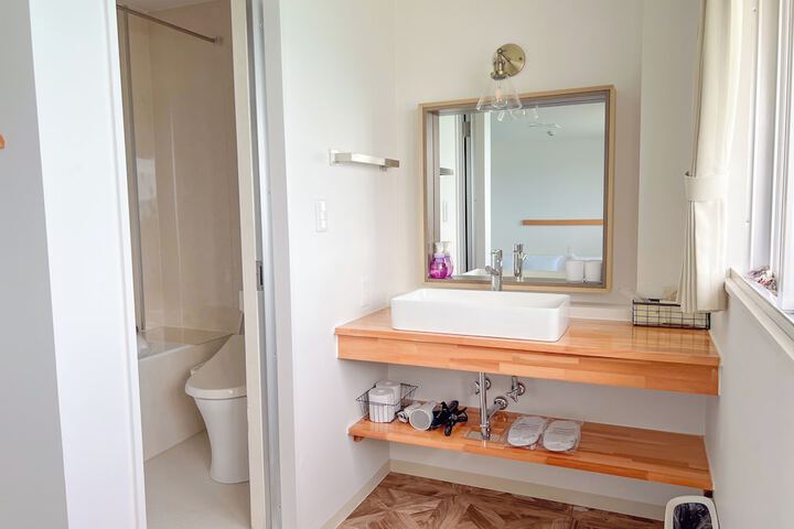 Room 15 of 26