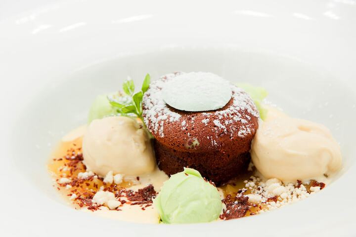 Dining 50 of 76