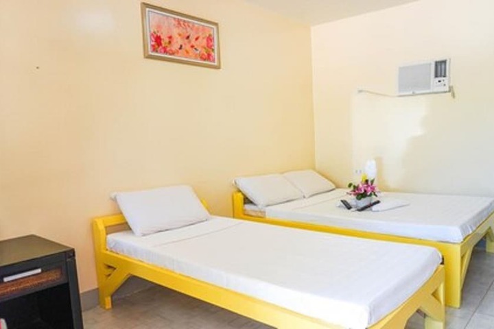Room 9 of 29