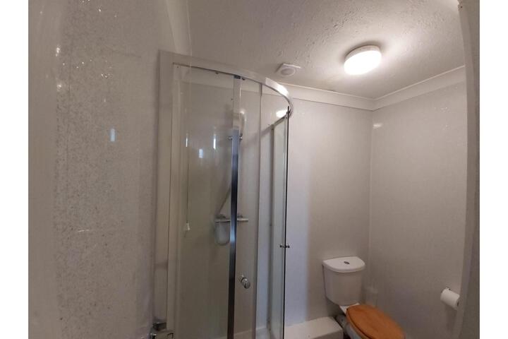 Room 2 of 35