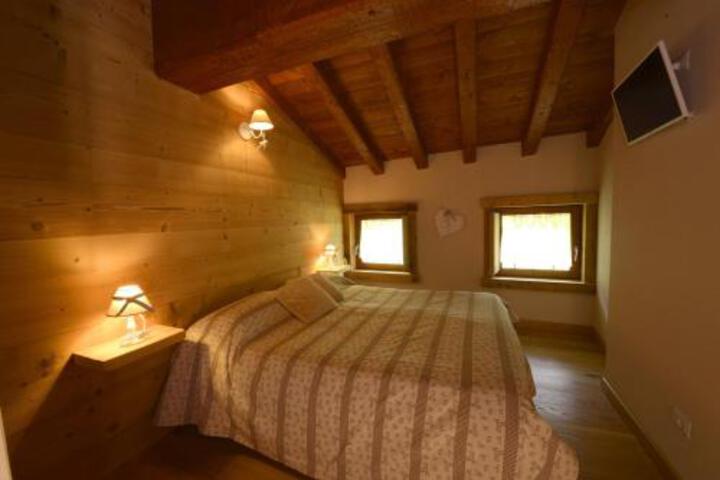 Room 10 of 20