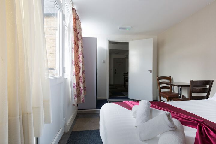Room 7 of 113