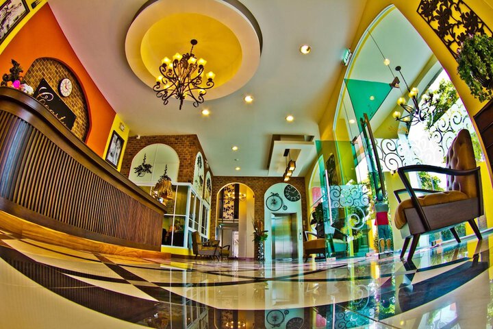 Guest Lobby