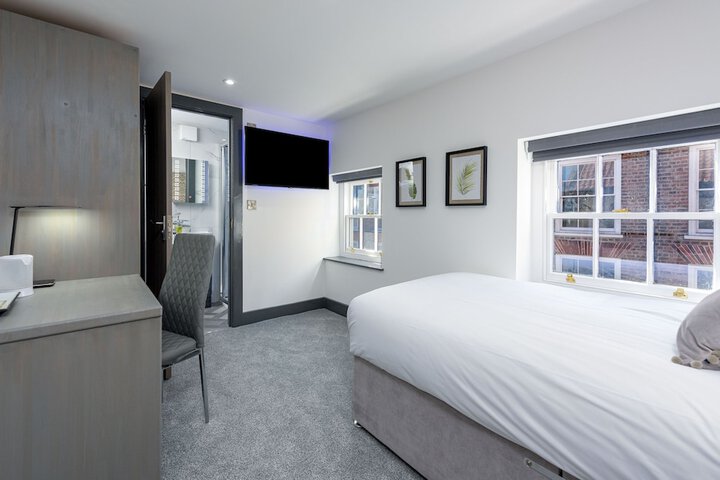 Room 30 of 137