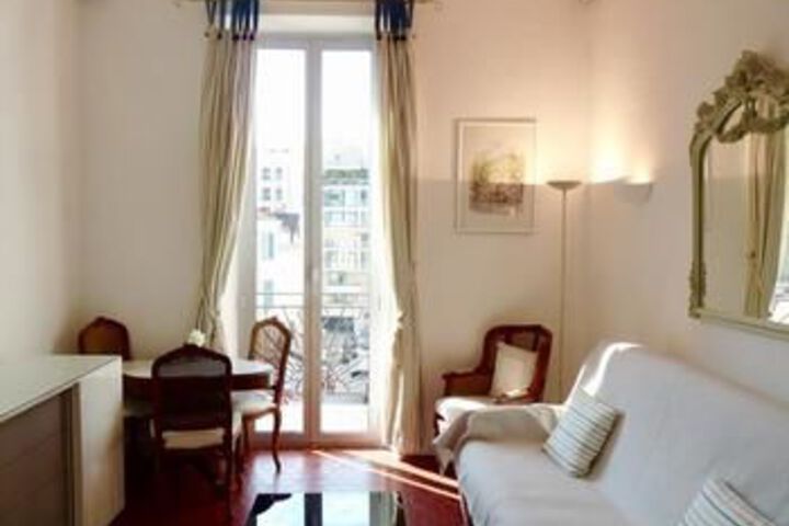 Room 44 of 47