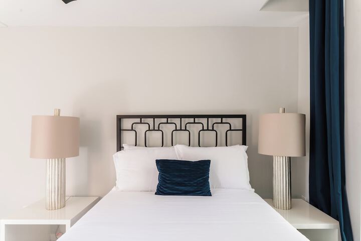 Room 5 of 28