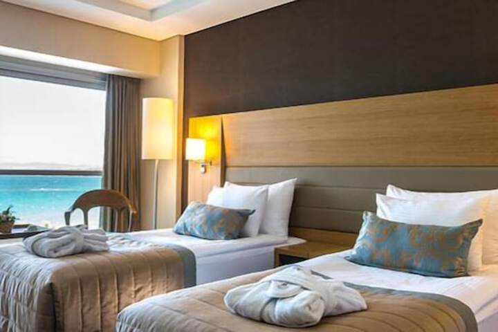 Room 20 of 82