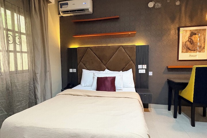 Room 59 of 288