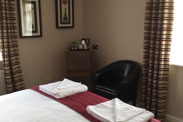 Room 3 of 35