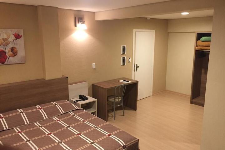 Room 18 of 38