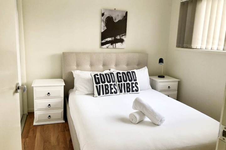 Room 4 of 13
