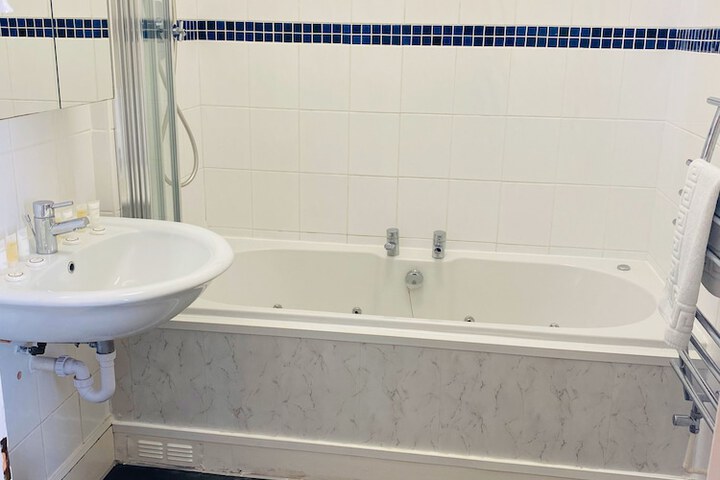 Bath Photo