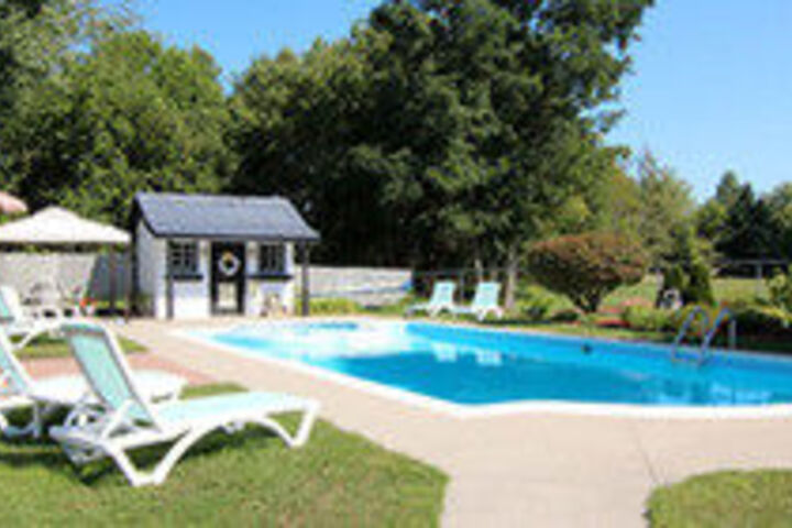 Pool 41 of 50