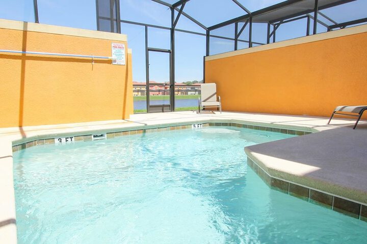 Pool 7 of 18