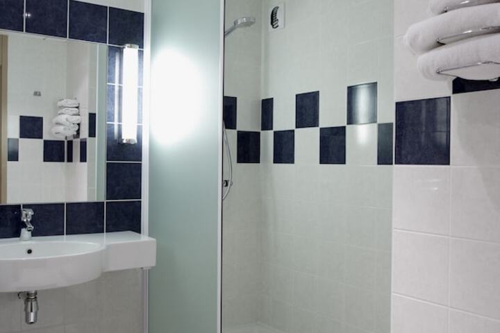 Clean Restrooms