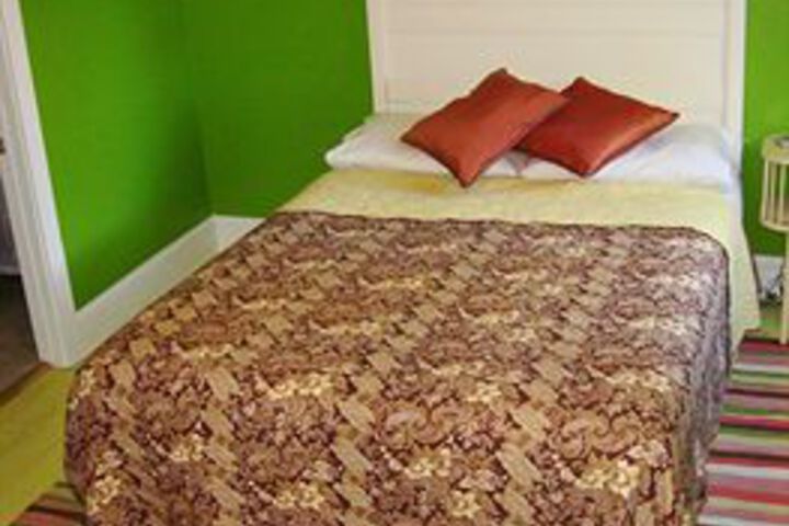 Room 10 of 20