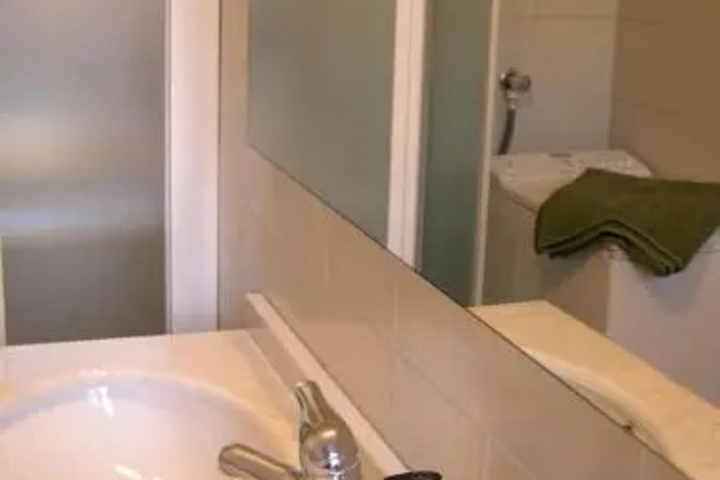Room 3 of 3