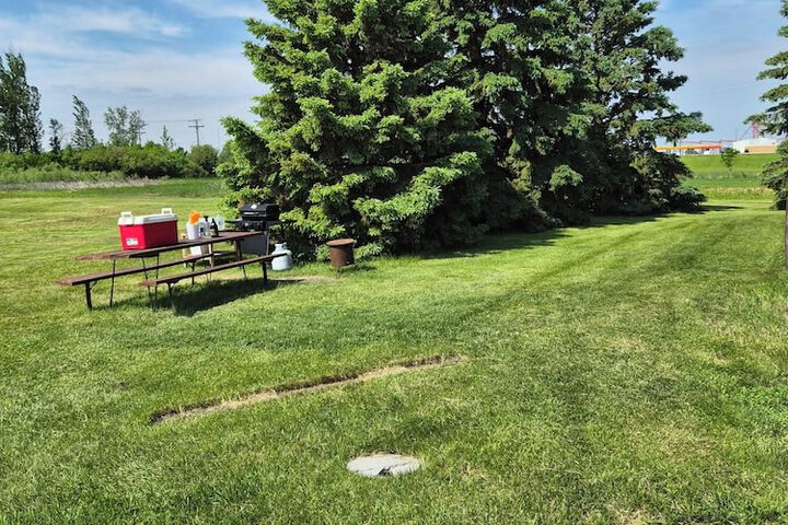Property Grounds 19 of 19