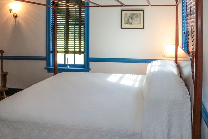 Room 2 of 30
