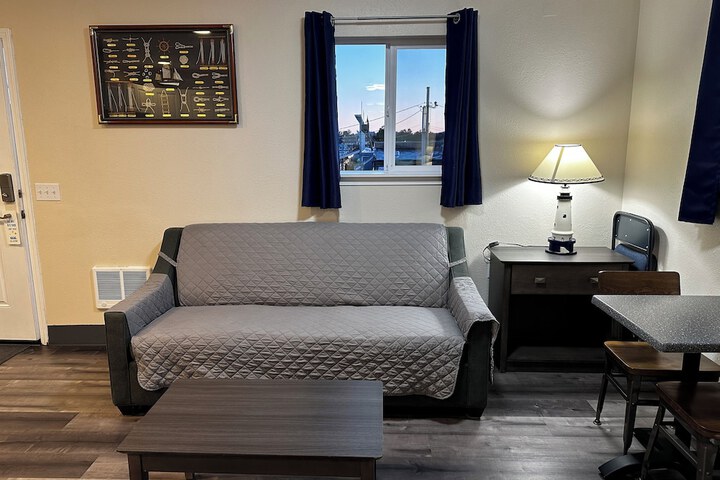 Room 75 of 159