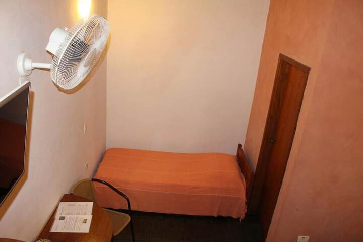 Room 22 of 53