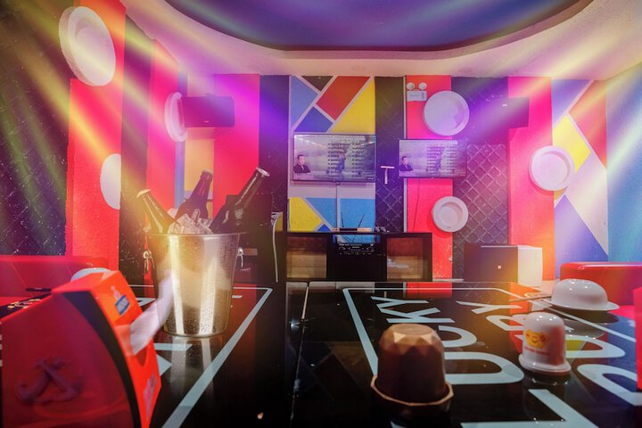 Room 42 of 65