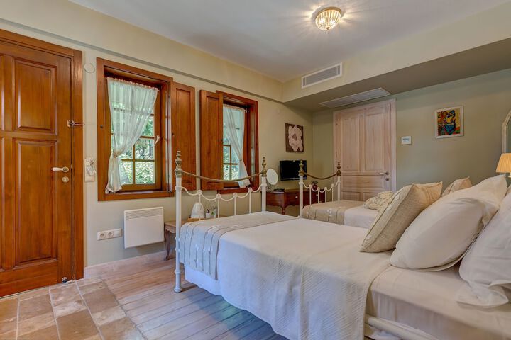 Room 14 of 53