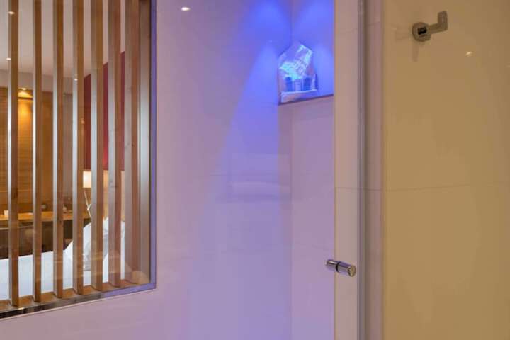 Room 60 of 109