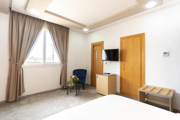 Room 12 of 31
