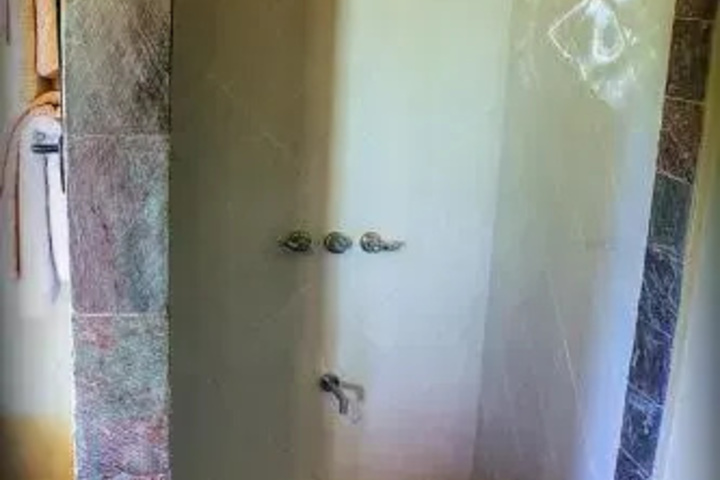 Room 7 of 7