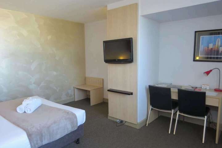 Room 8 of 73