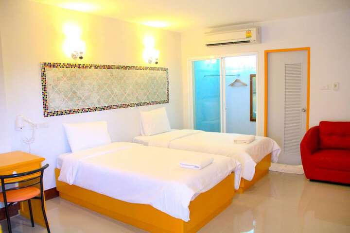 Room 16 of 53