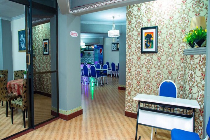 Ballroom/Hall 65 of 67
