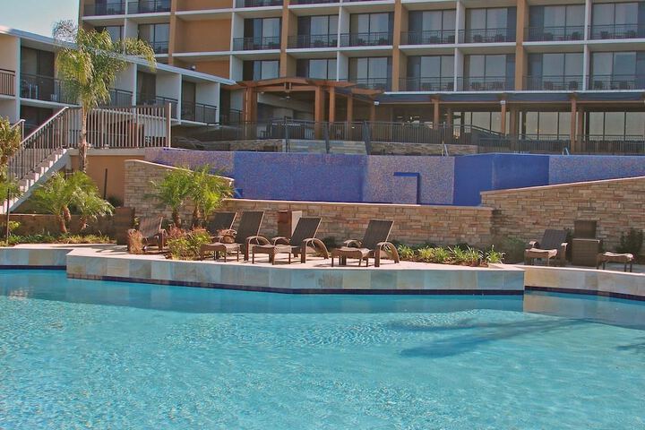 Pool waterfall