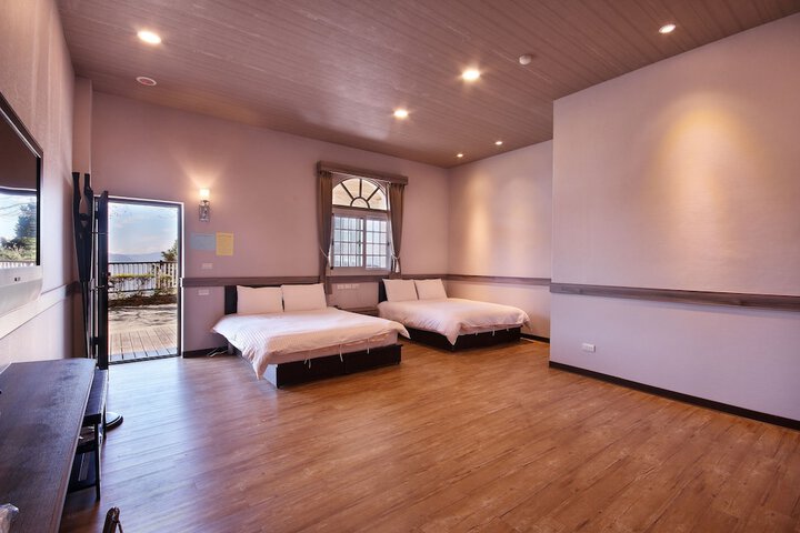 Room 3 of 30