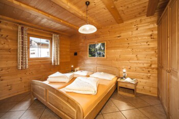 Room 14 of 18